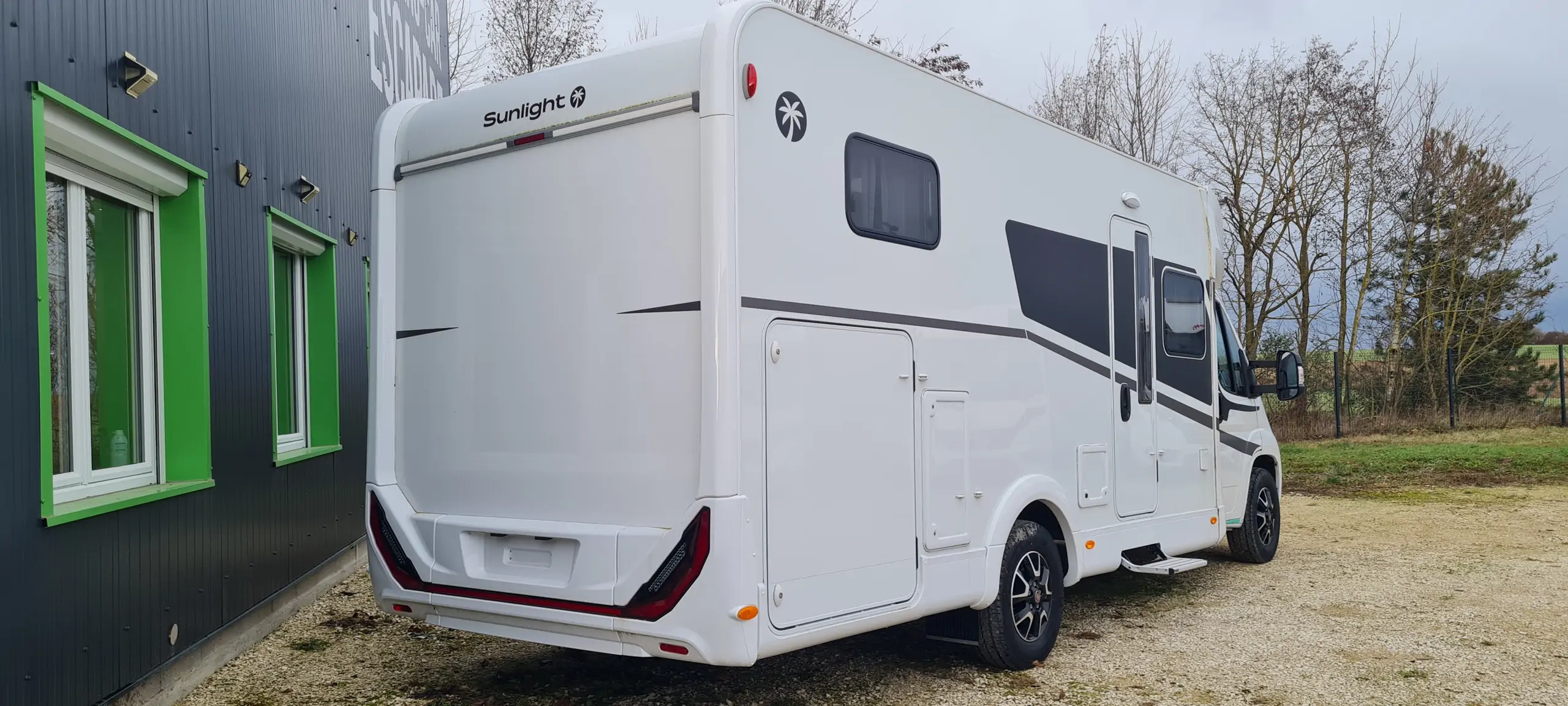 Image SUNLIGHT T 67 DESTOCKAGE 