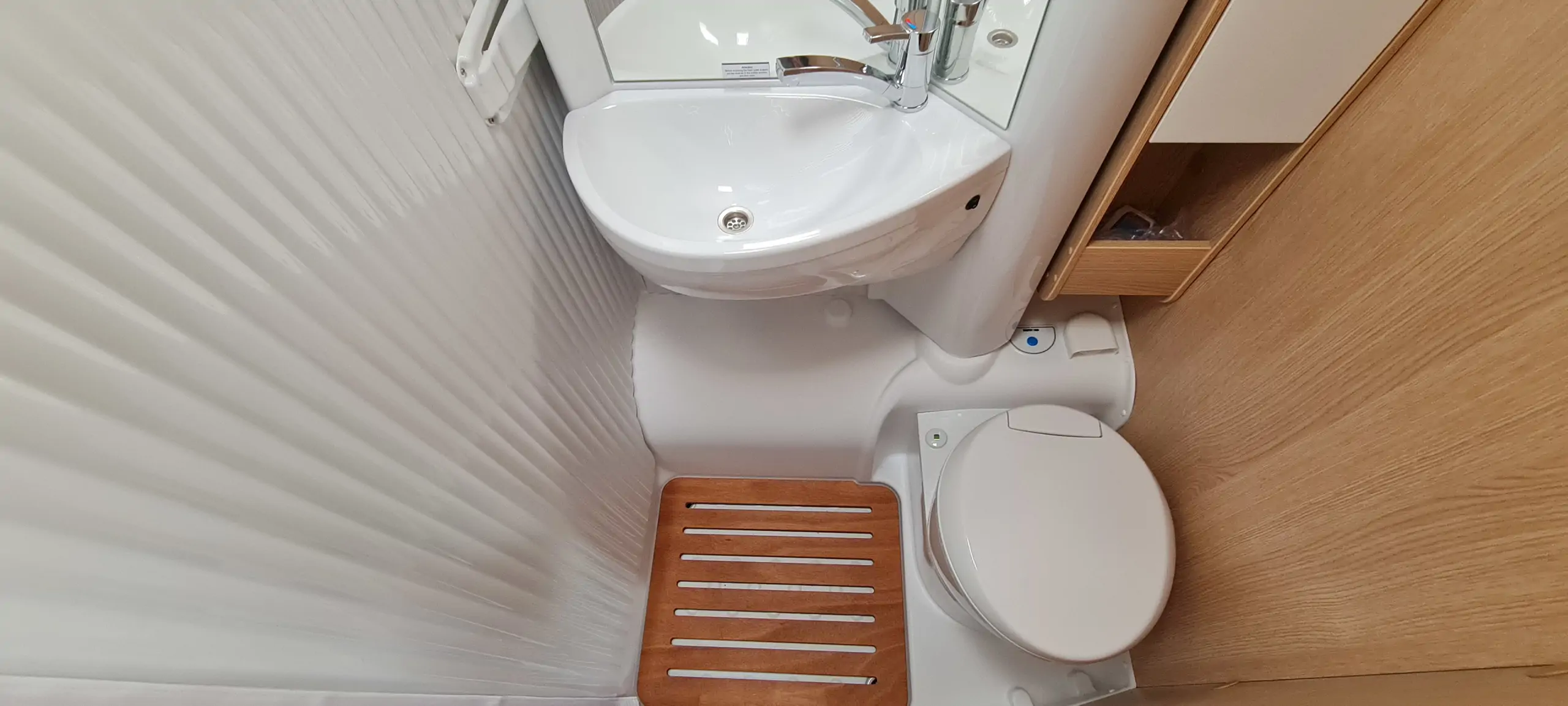 Image SUNLIGHT V 60 DESTOCKAGE 